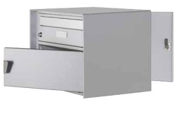 Briefkasten mit Türe auf der Rückseite aus sendzimirverzinktem Stahl pulverbeschichtet in weissaluminium RAL 9006